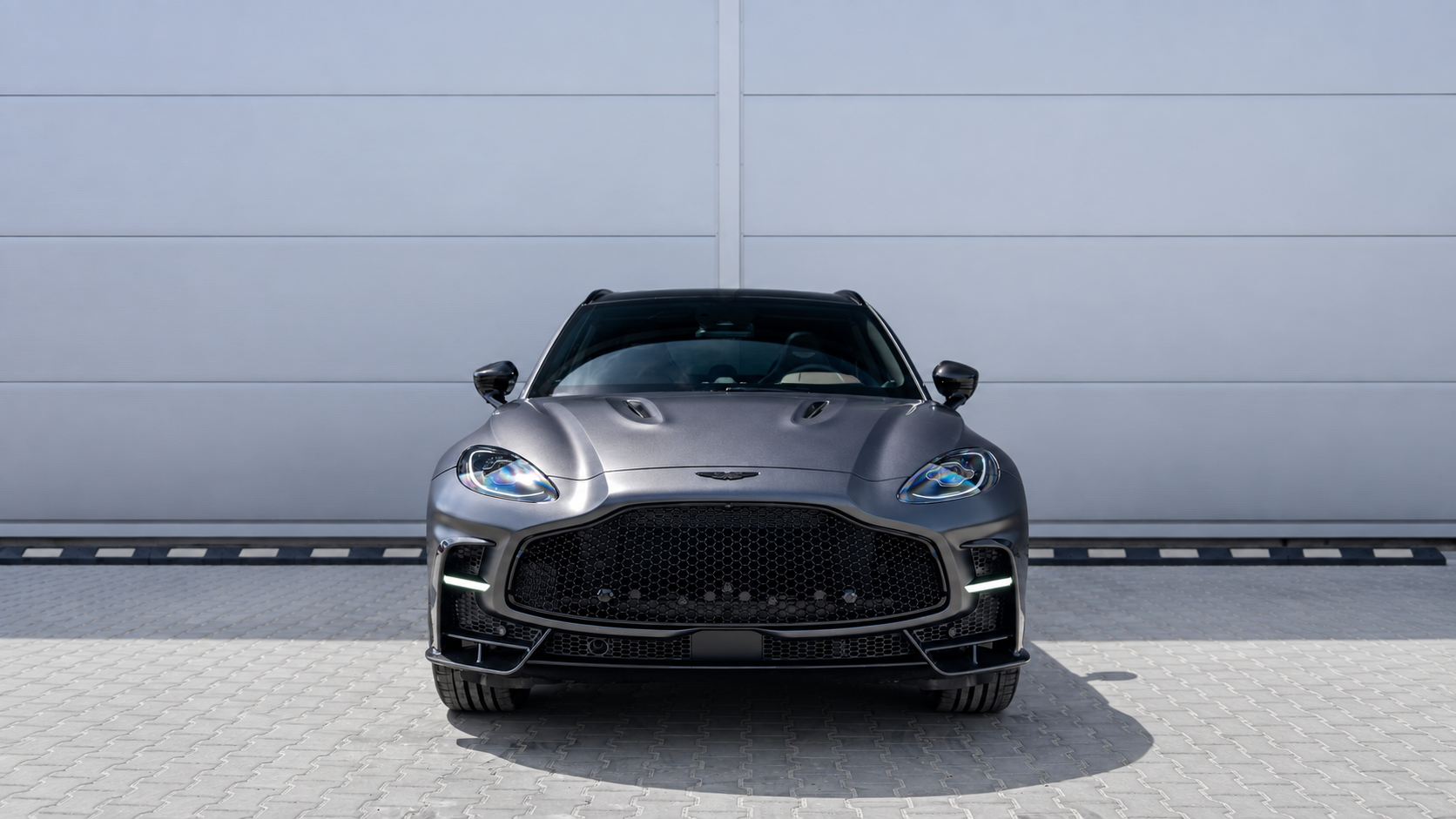 Aston Martin DBX – realizacja CARLIKE