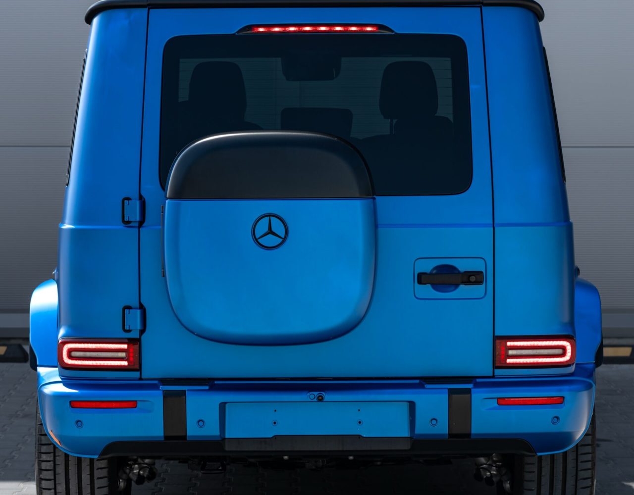mercedes-g-class-electric-04